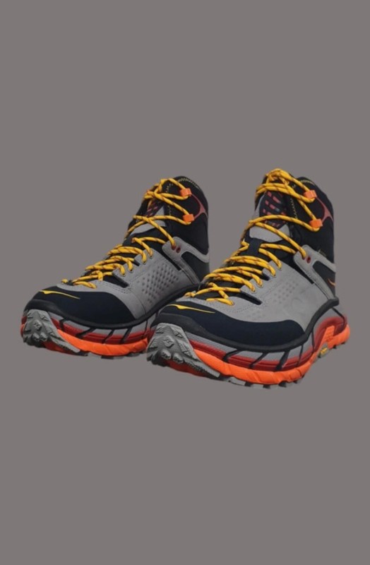 Hoka One One Tor Ultra High Black Chili Pepper taille 42 2
