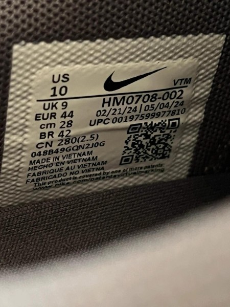 Nike Air Max DN University red Iron grey
