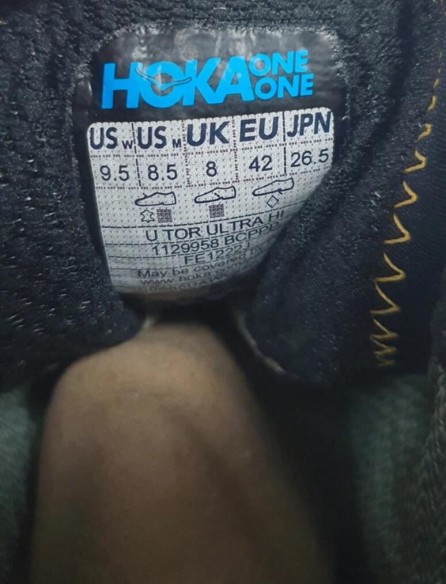 Hoka One One Tor Ultra High Black Chili Pepper taille 42