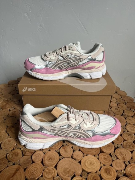 Asics Gel NYC rose