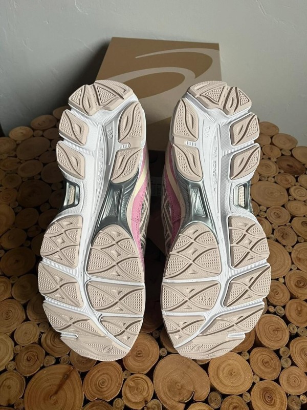 Asics Gel NYC rose 2