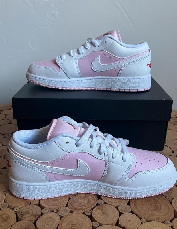 Nike air Jordan 1 low pink foam 2