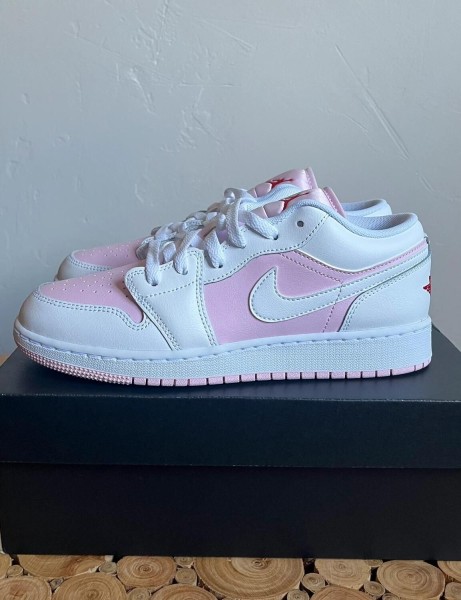 Nike air Jordan 1 low pink foam