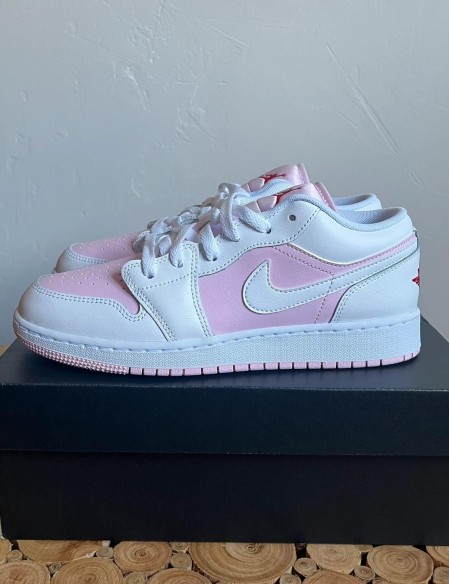 Nike air Jordan 1 low pink foam