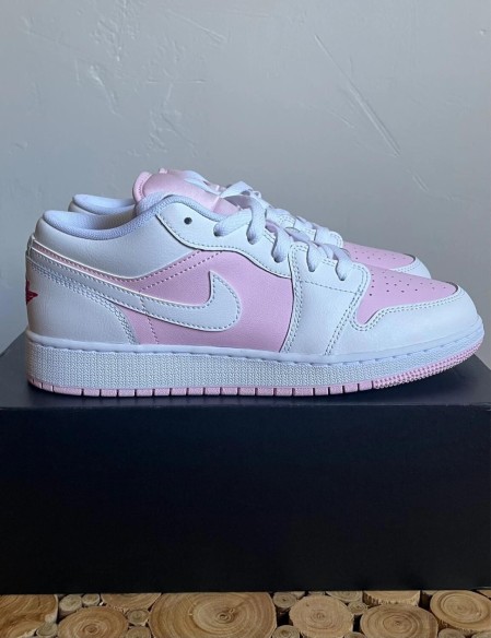 Nike air Jordan 1 low pink foam