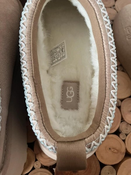 UGG Tazz slipper sand