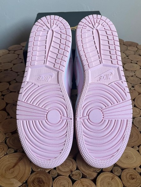 Nike air Jordan 1 low pink foam