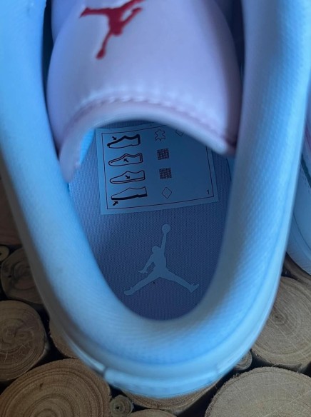 Nike air Jordan 1 low pink foam