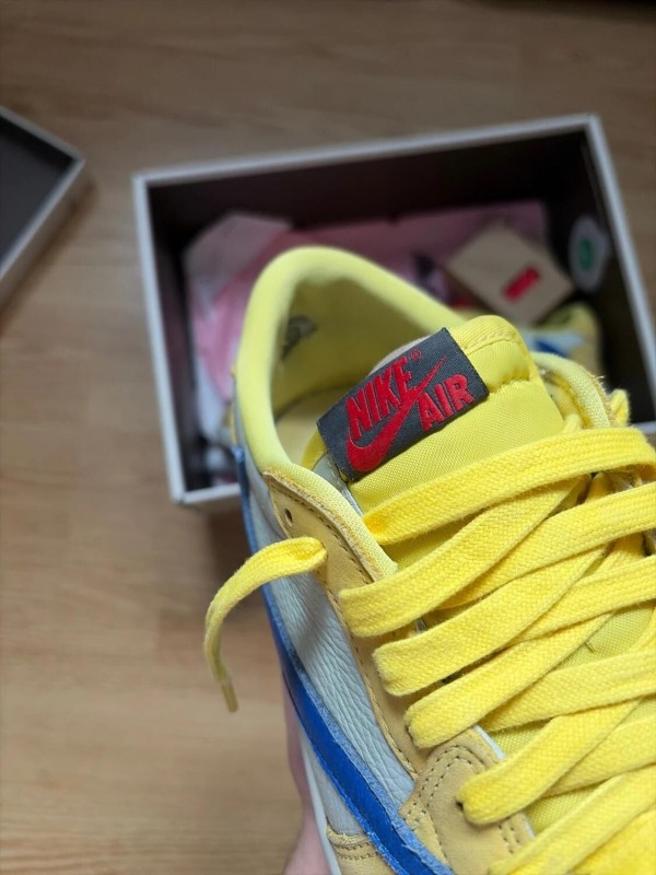 Nike air jordan 1 Travis Scott canary bleu et jaune 2