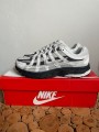 Nike P-6000 grise blanche et noire