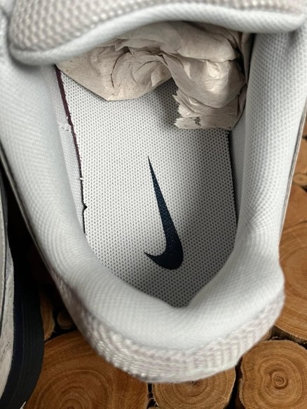 Nike P-6000 grise blanche et noire