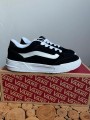 Vans Hylane noire blanche neuves taille 36