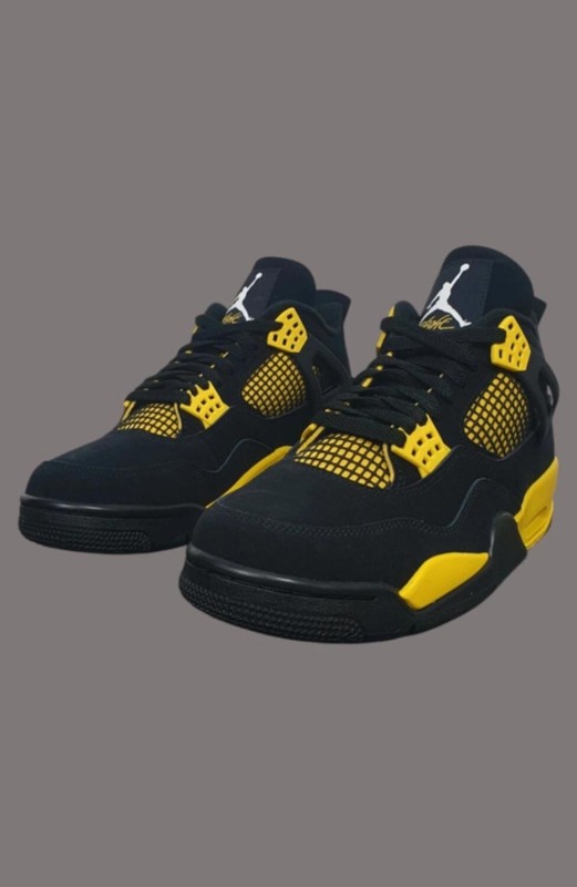 Nike Jordan 4 Thunder Retro 2023 taille 43 2