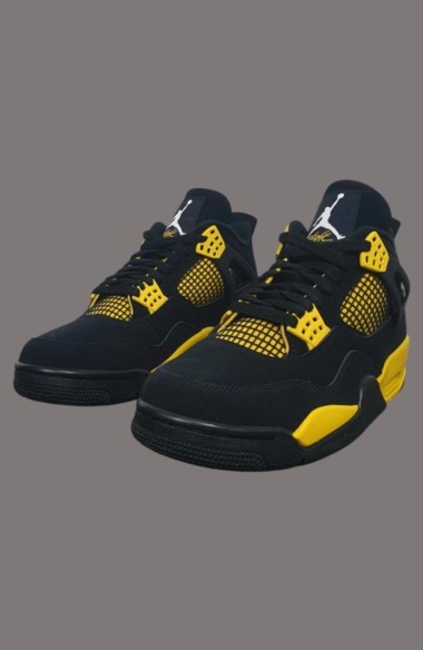Nike Jordan 4 Thunder Retro 2023 taille 43