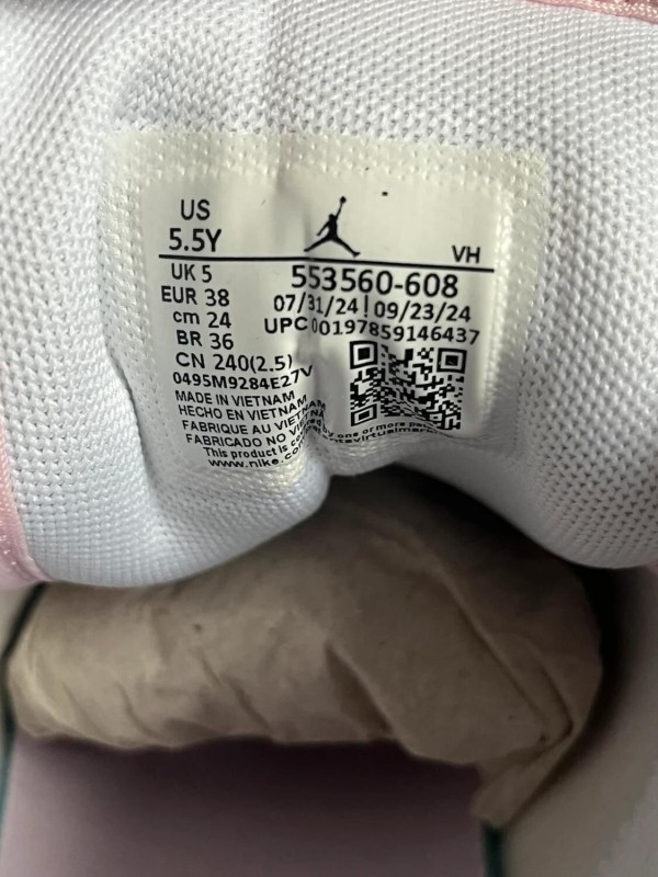 Air Jordan 1 low rose et blanche 2