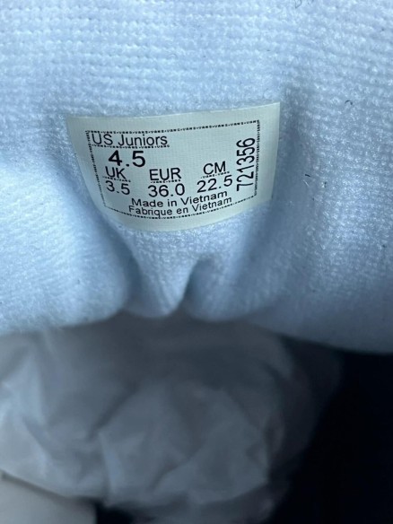 Vans Hylane noire blanche neuves taille 36