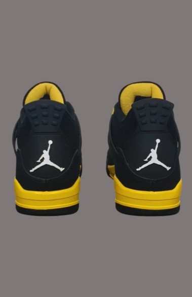 Nike Jordan 4 Thunder Retro 2023 taille 43
