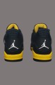 Nike Jordan 4 Thunder Retro 2023 taille 43