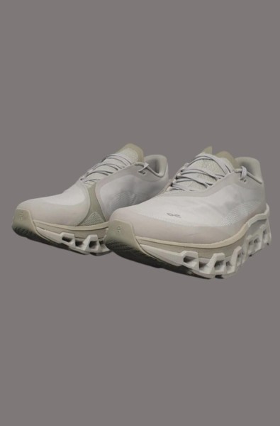 On Post Archive Faction Cloudmonster taille 41