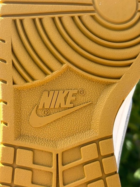Nike Dunk Low Bronzine - Taille 45,5