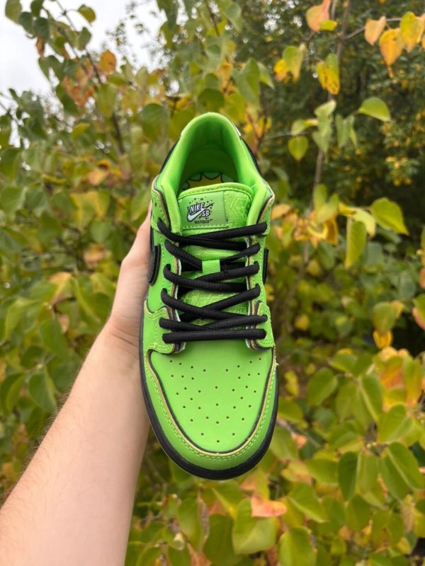 Nike Dunk SB Buttercup X The Powerpuff Girls - Taille 35 2