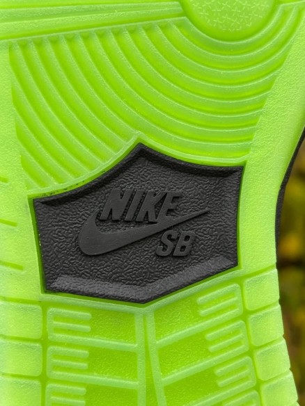 Nike Dunk SB Buttercup X The Powerpuff Girls - Taille 35