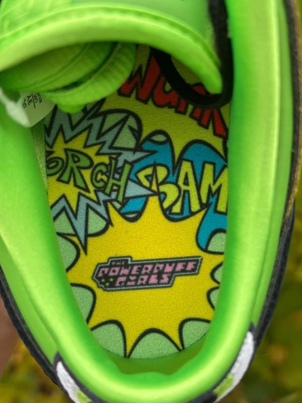 Nike Dunk SB Buttercup X The Powerpuff Girls - Taille 35 2