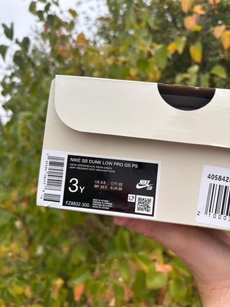 Nike Dunk SB Buttercup X The Powerpuff Girls - Taille 35