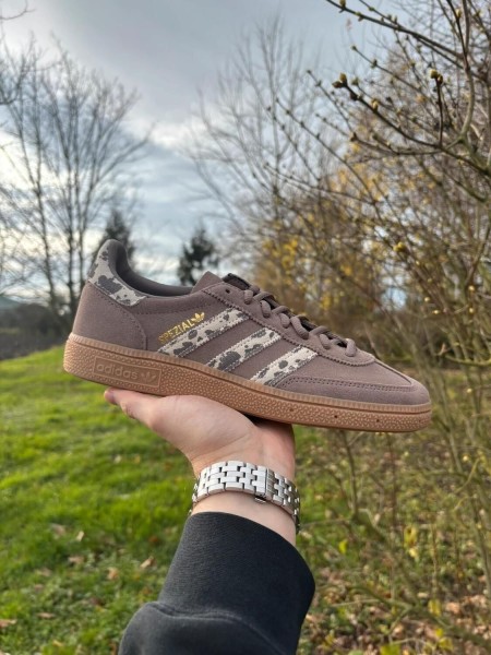 adidas handball spezial earth strata cow print - taille 39,5