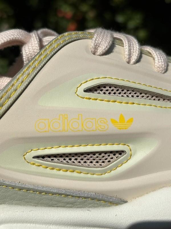 adidas ozweego Celox Sand - Taille 40 2