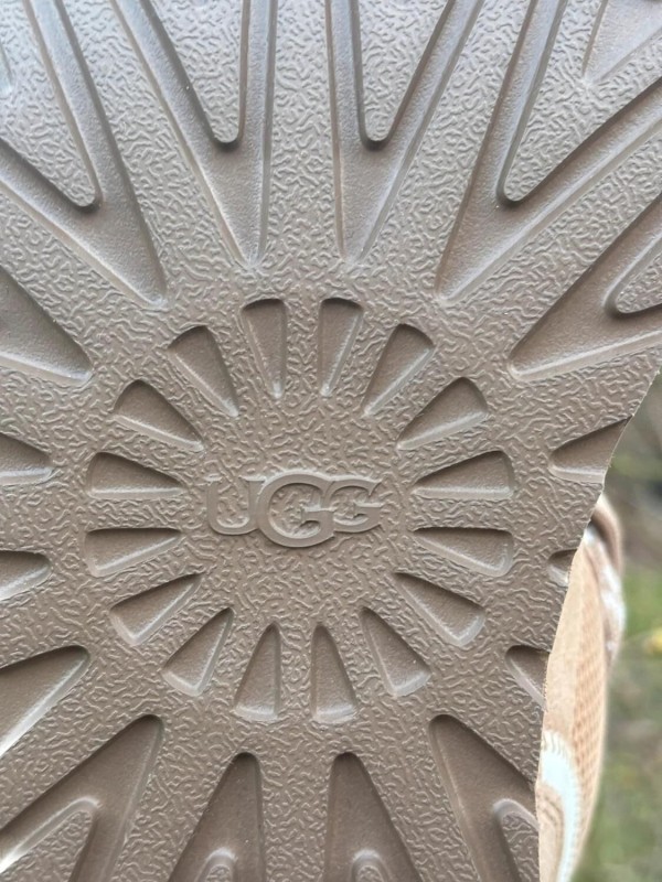 UGG Lowmel Sand - Taille 40 2