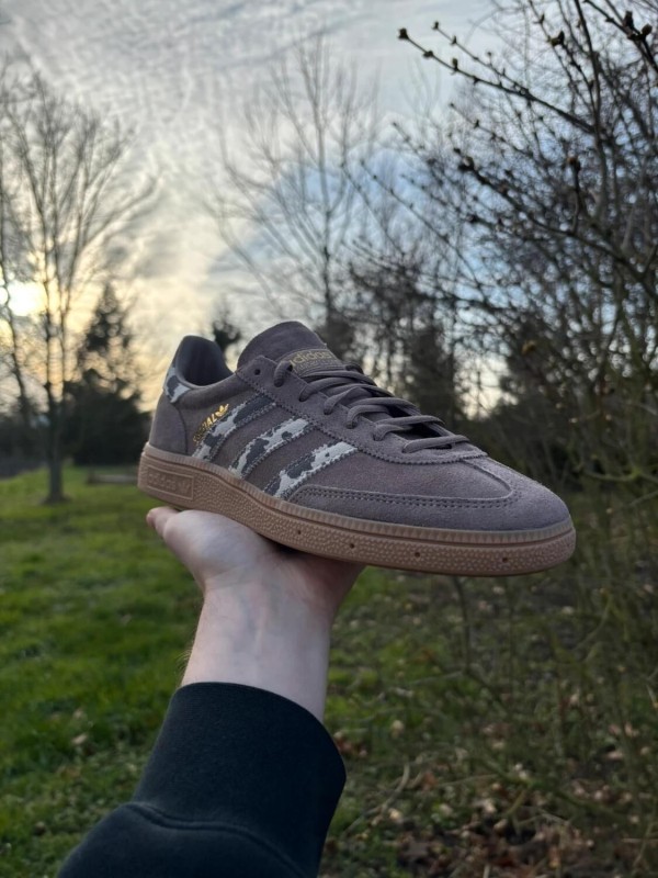 adidas handball spezial earth strata cow print - taille 39,5 2