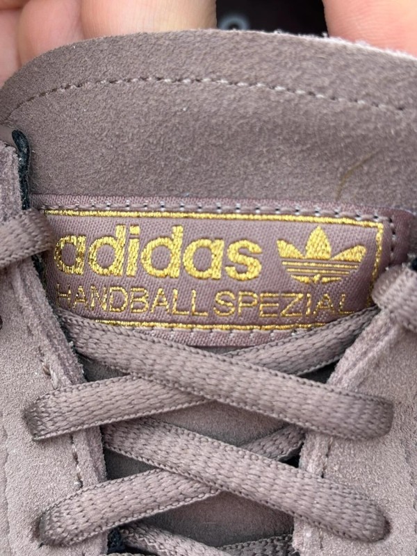 adidas handball spezial earth strata cow print - taille 39,5 2