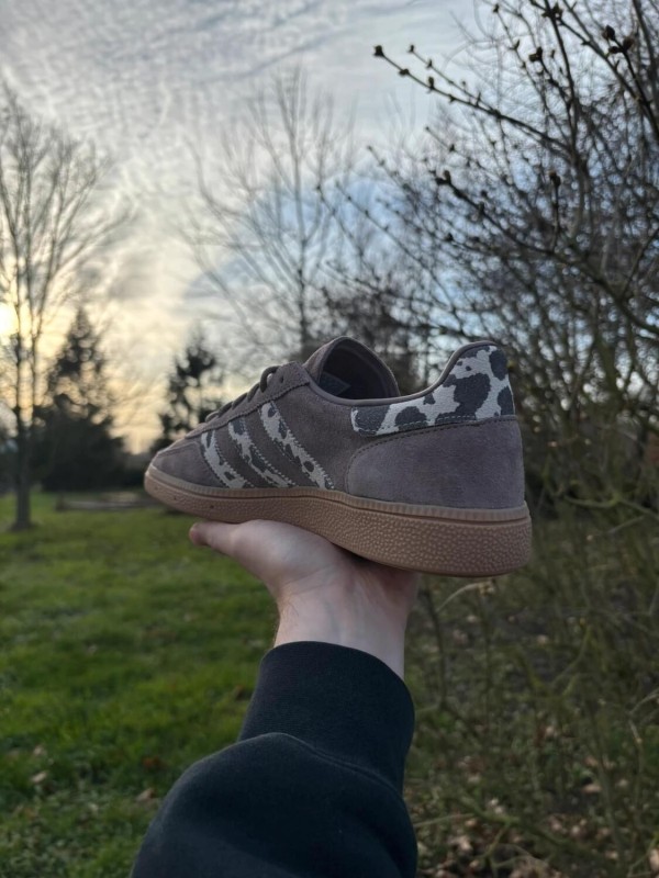 adidas handball spezial earth strata cow print - taille 39,5 2