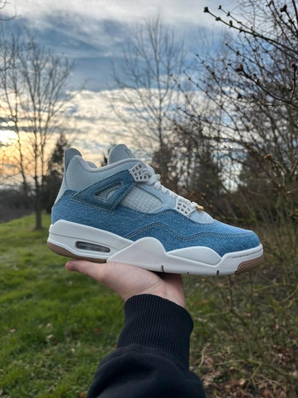 Jordan 4 worn blue denim - taille 39