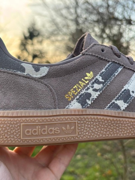 adidas handball spezial earth strata cow print - taille 40