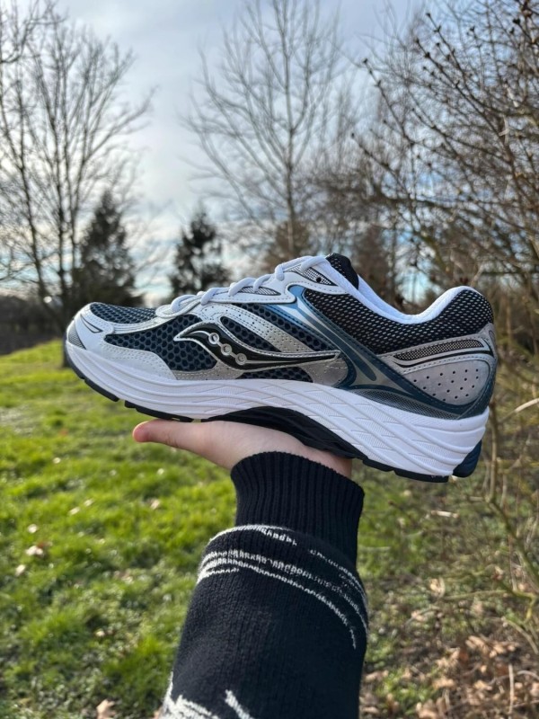 Saucony Progrid Omni 9 Deep Navy - Taille 45 2