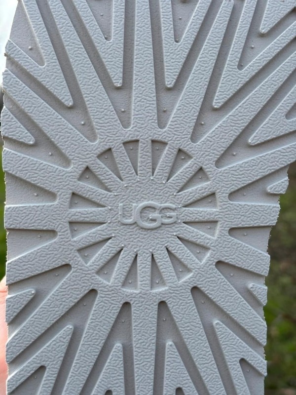 UGG Tazz Love '26 Sea Salt Rosetta - Taille 39 2