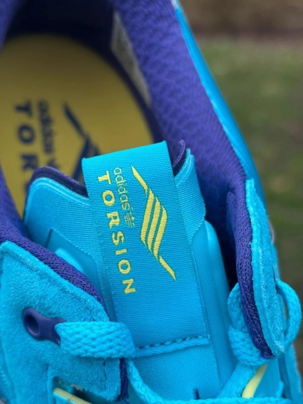 Adidas ZX 8000 consortium blue glow - Taille 44