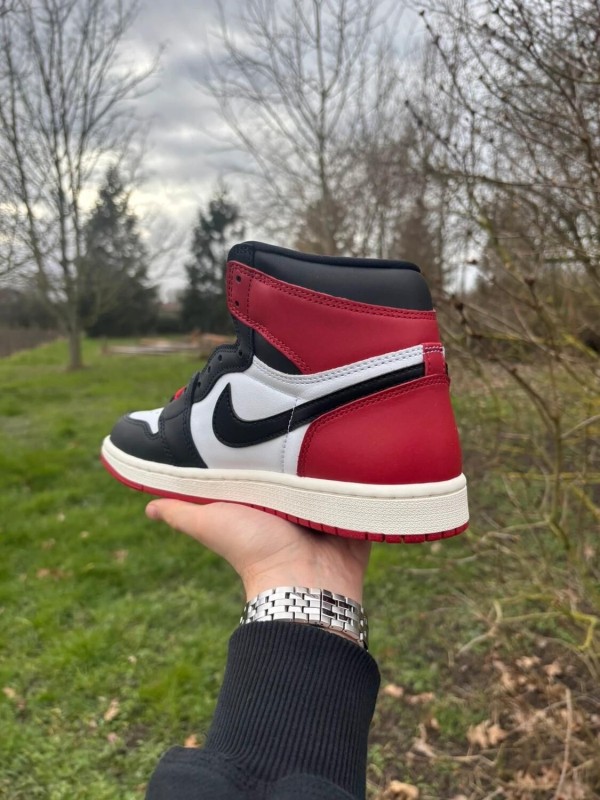 Jordan 1 Retro High OG Black Toe Reimagined - Taille 40 2