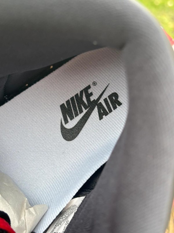 Jordan 1 Retro High OG Black Toe Reimagined - Taille 40 2