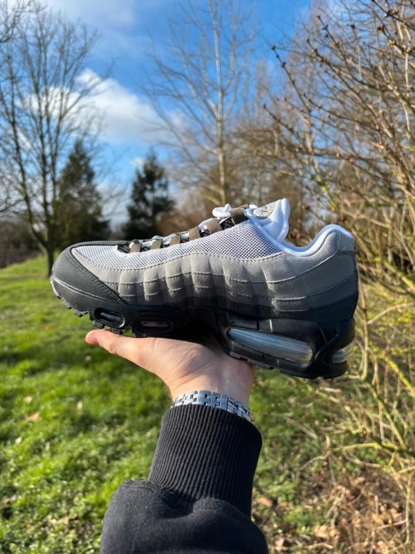 Nike Air Max 95 Big Bubble Medium Olive - Taille 41 2