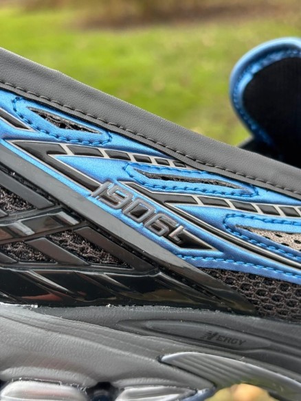 New balance 1906L Metallic blue - taille 43