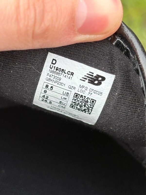 New Balance 1906L Black Croc ) Taille 42 2