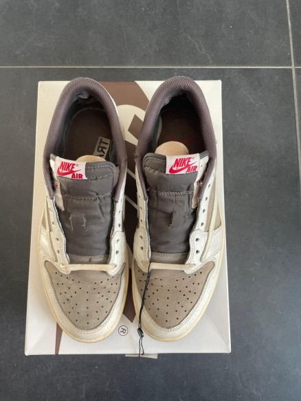 Travis Scott Jordan 1 Low Reverse Mocha - EU 45 // US 11