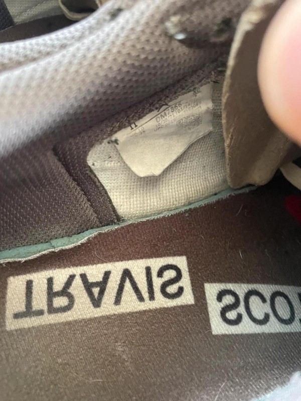 Travis Scott Jordan 1 Low Reverse Mocha - EU 45 // US 11 2