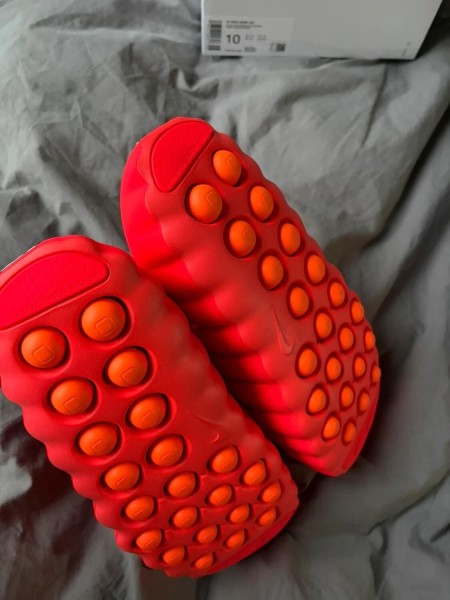 Nike Mind 001 Solar Red