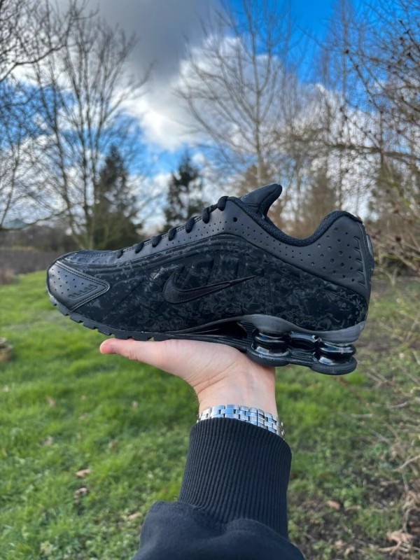 Nike Shox R4 Black Floral - Taille 41 2
