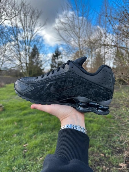 Nike Shox R4 Black Floral - Taille 41