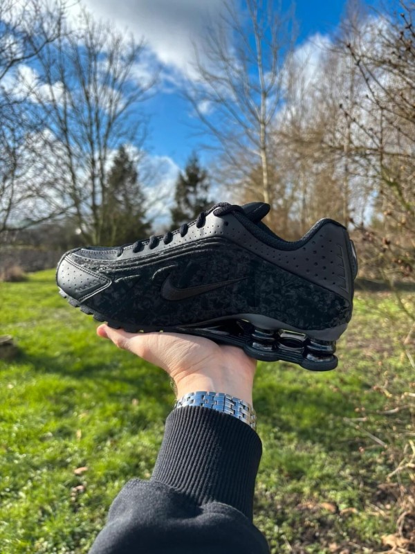 Nike shox R4 Black Floral - Taille 40,5 2
